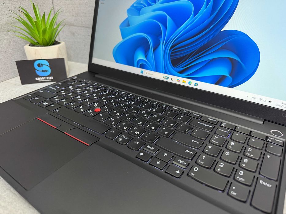 Стильний ноутбук Lenovo E15 gen2/i5-1135G7/15.6"/8gb ddr4/256gb ssd