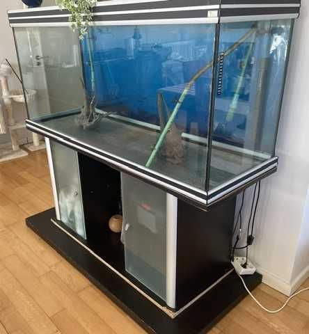 Vendo aquário Aquatlantis 150 cm com móvel - 200€