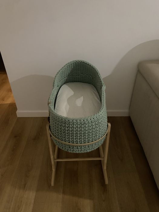 Conjunto alcofa, suporte com baloiço e colchão