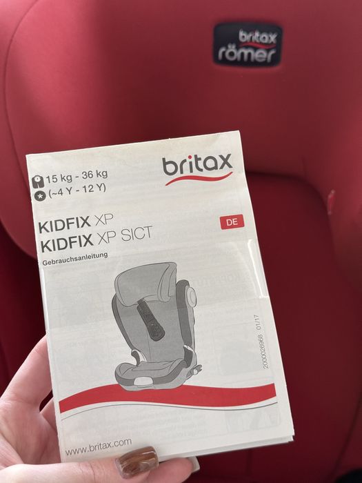Автокресло Britax-Romer Kidfix XP Black Series Flame Red, автокрісло