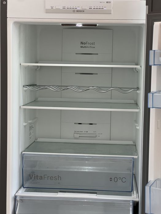 Frigorífico Bosch KGN36VLED