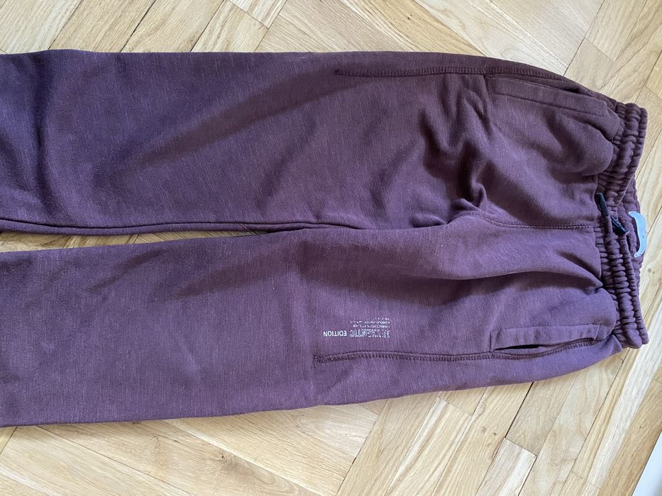 Zara - spodnie dresowe r.140