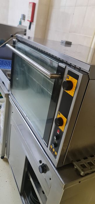 Equipamento de hotelaria / restauração