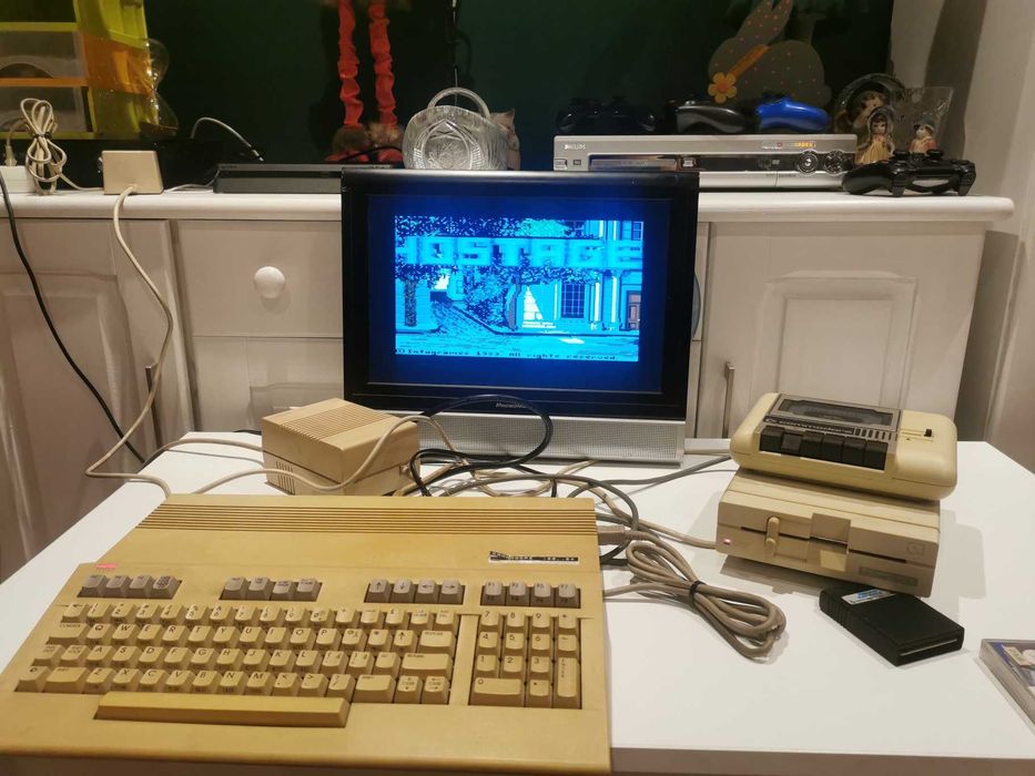 Komputer PRL Commodore 128