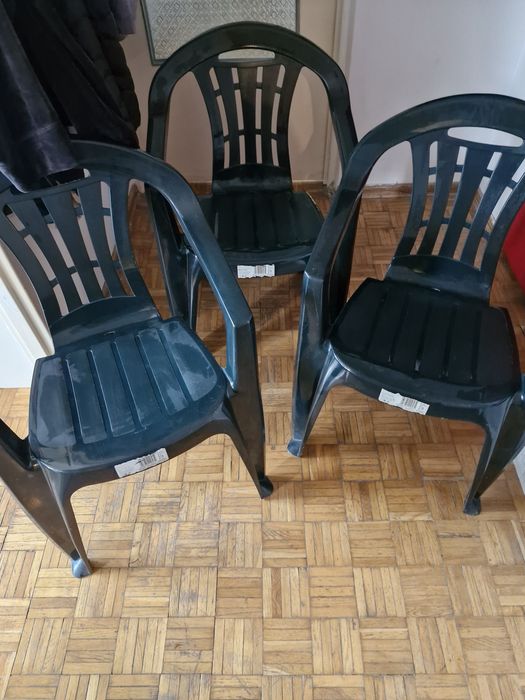 Krzesła mocny plastik