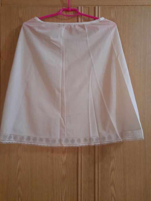 Нижня білизна - спідничка. Колір світлий бежевий