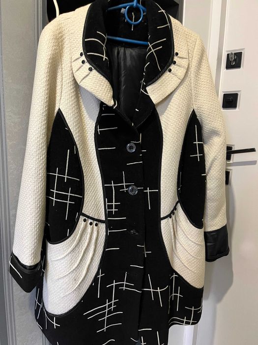 Весняне пальто б/у