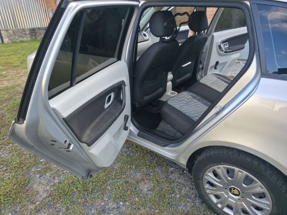 Skoda fabia 1.9 tdi 2008 рік