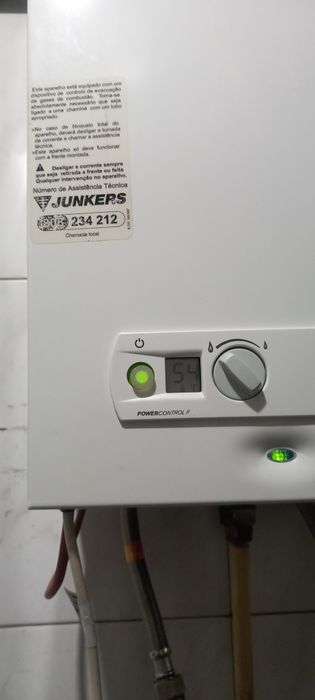 Esquentador vulcano ventilado 11L gás de botija, com montagem