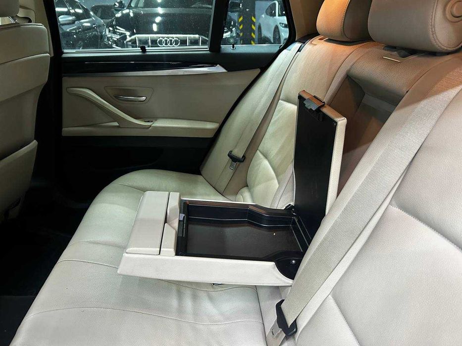 BMW 520d 2011 року