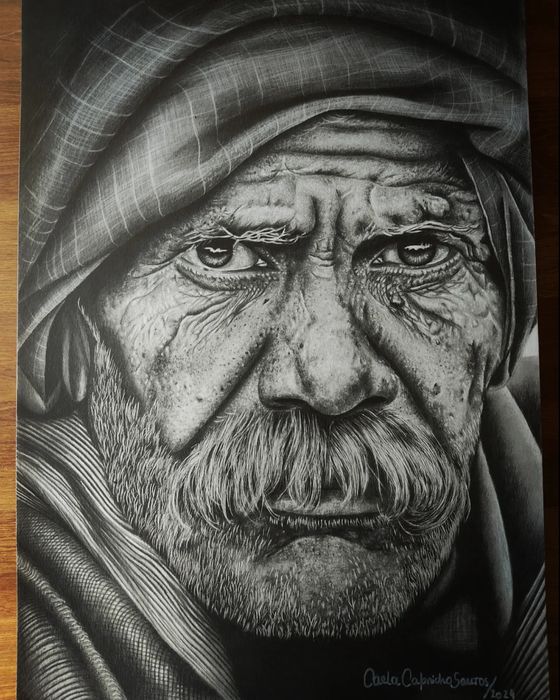 Retratos realistas e ilustrações