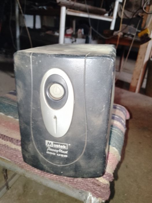 Источник безперебойного питания 600