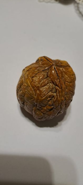 Nozes esculpidas á mão chinesas