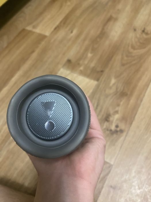 Jbl flip 6  grey