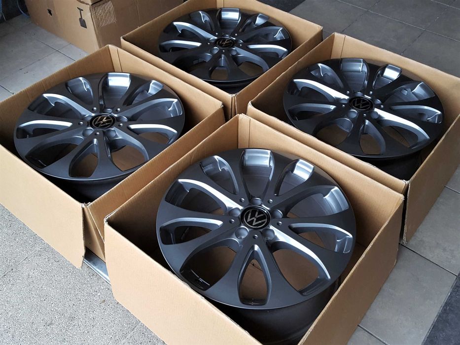 Alufelgi 18 5x112 VW Passat Tiguan Sirocco Arteon Grafitowe ! 245#