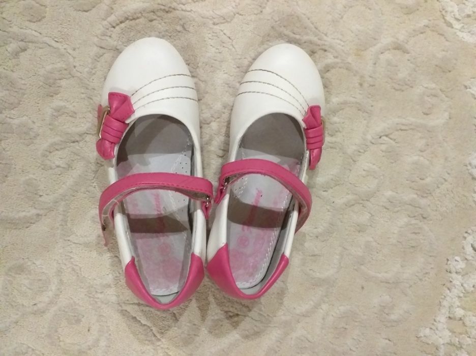 Туфли детские на девочку