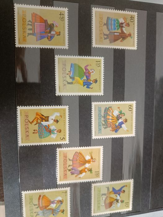 Zestaw znaczków stroje ludowe