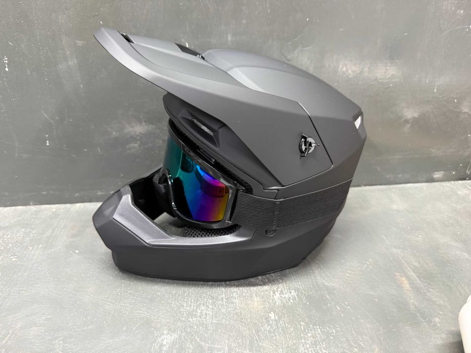 Шолом, шлем кросс ендуро із окулярами