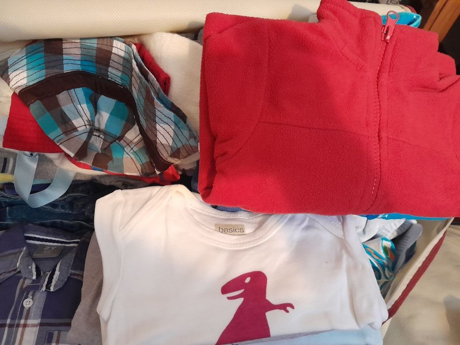 Roupa de bebé dos 9 aos 12 meses