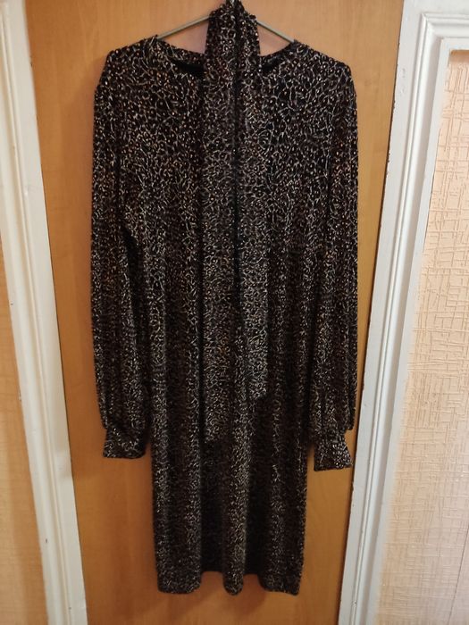 Сукня жіночa святкова