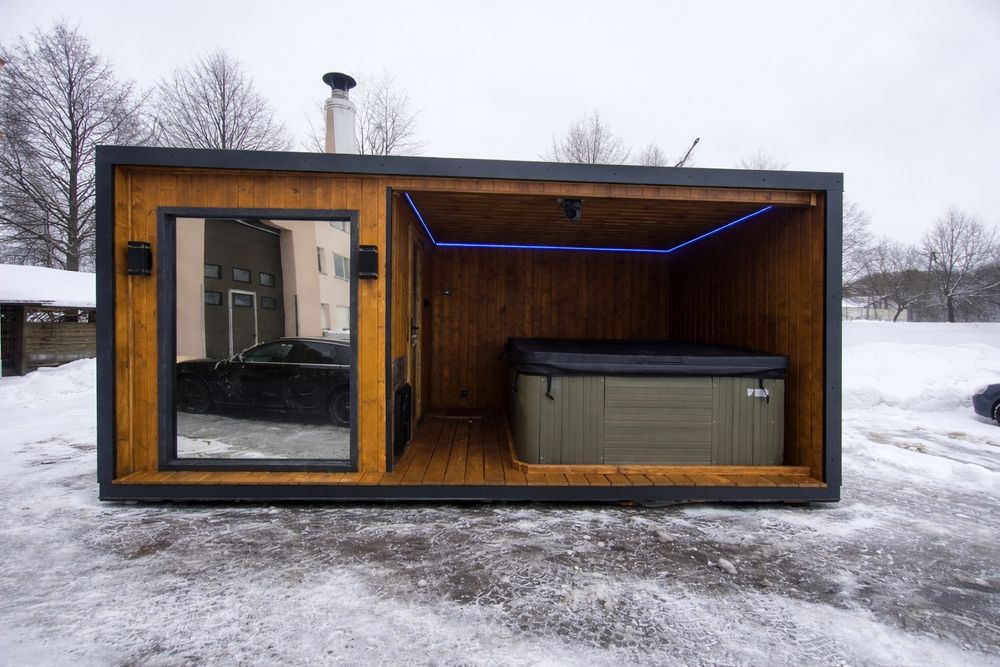 Duża sauna z werandą