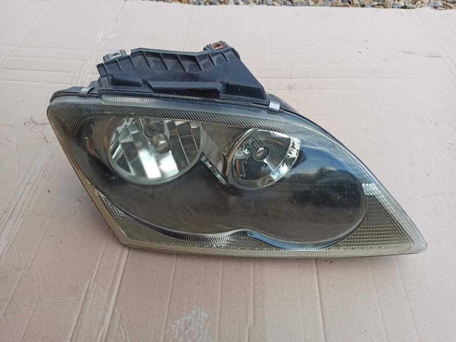 Lampa Prawy przód Kpl Chrysler PACIFICA 03-06.r EUROPA