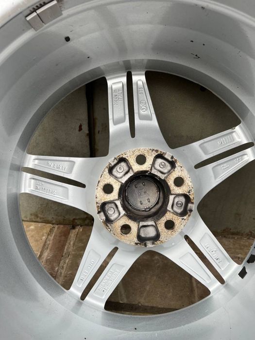 Диски з шинами Audi 245/40 r18s line s3, s4, , q5, a4, a6 8w0601025EC