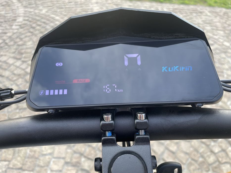 G4 2026 рік майже новий з двома ключами