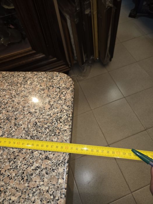 Mesa com pés de máquina singer