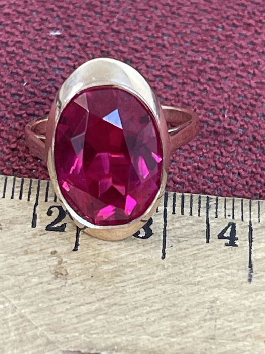 Złoty Rosyjski Pierścionek z Kamieniem Złoto 583