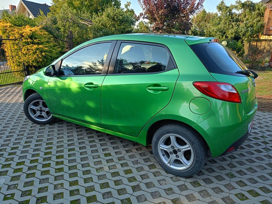 Mazda 2
