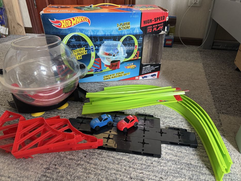 Трек Hot wheels, конструктор