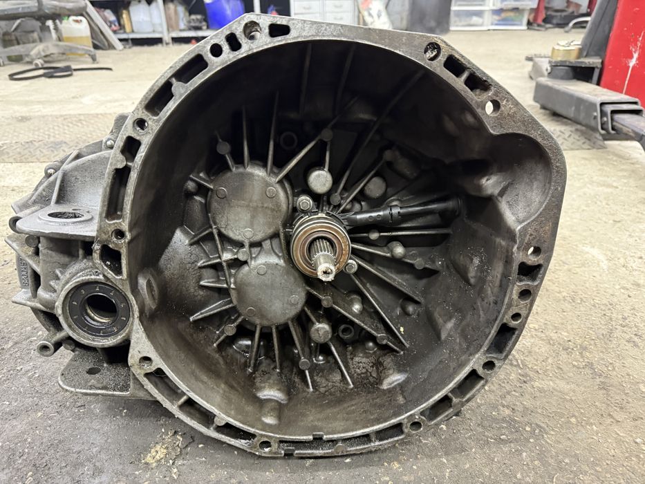 Skrzynia Biegów Trafic Vivaro 2.0  6 biegów, PF6 010 gwarancja!