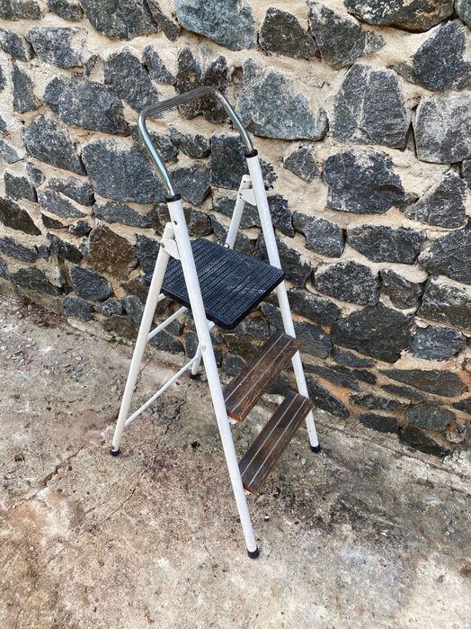 Escadote Vintage Anos 60 Industrial 1,18 cm