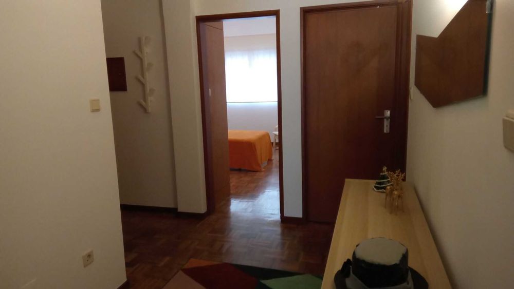 Aluga-se Quarto centro Espinho