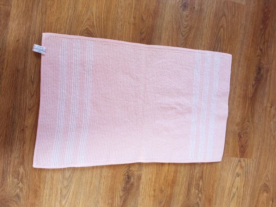 Продам коврик в ванную Новый.Англия