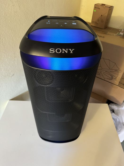 Портативна колонка. Sony SRS-XV 800.