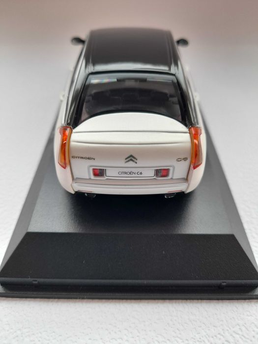 Maqueta Citroen C6 cala 1/43 Universal Hobbi de segunda mano por 40 EUR en Zaragoza en WALLAPOP