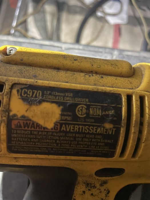DeWalt шуруповерт