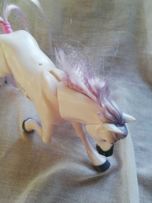 Figurka konik Just Play, mustang, rumak dla lalek.