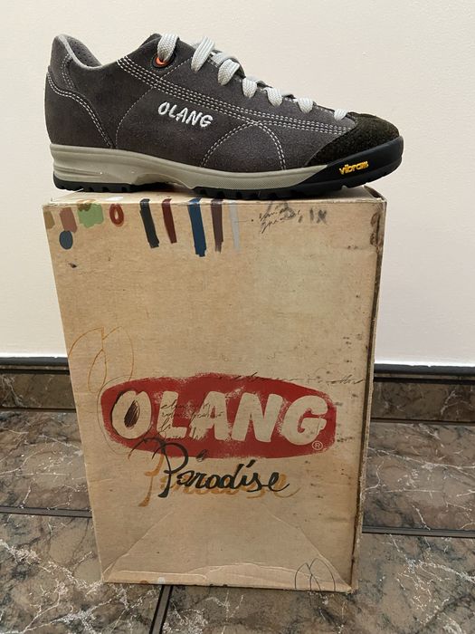 Nowe buty trekkingowe unisex  wloskiej firmy Olang .