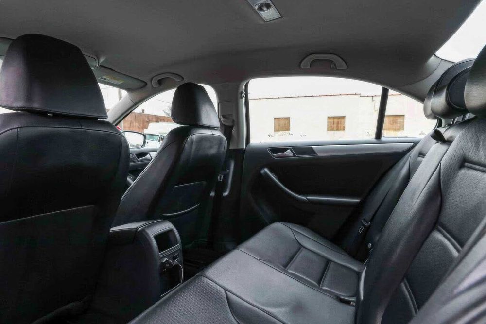 Volkswagen Jetta      2015