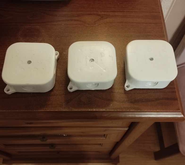 Puszka elektryczna natynkowa