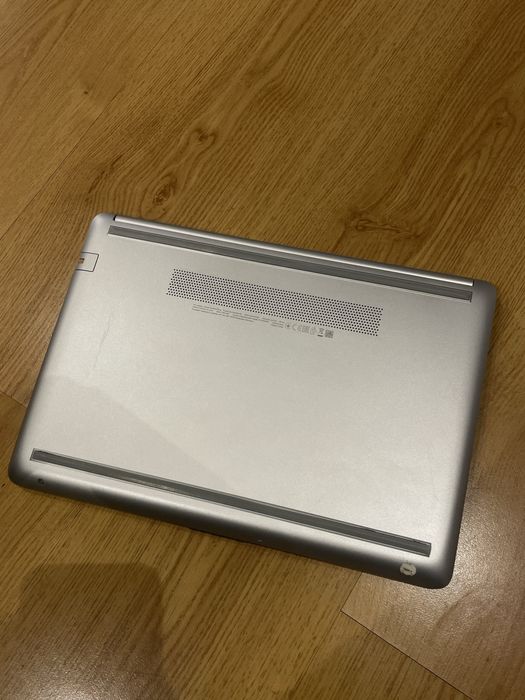 Portátil HP 14” -Ryzen – SSD – Windows 10