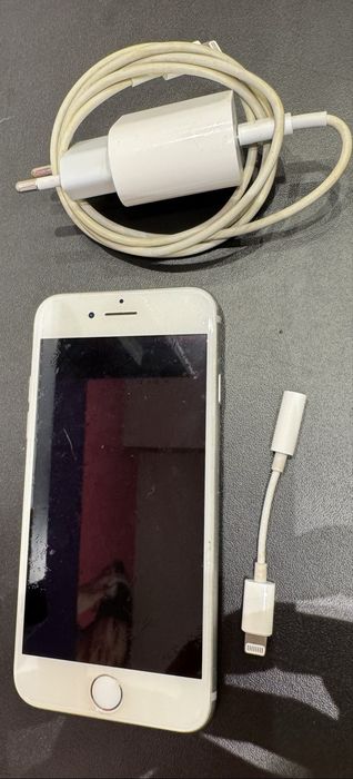 iPhone 7 em Muito Bom eatado. A funcionar perfeitamente.