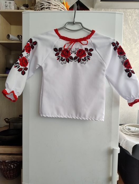 Продам вишиванку в ідеальному стані.