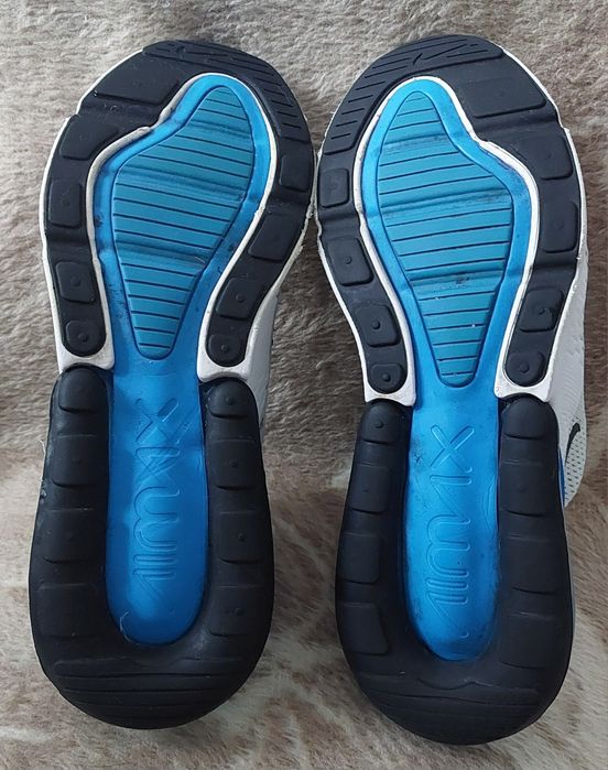 Nike Air Max 270