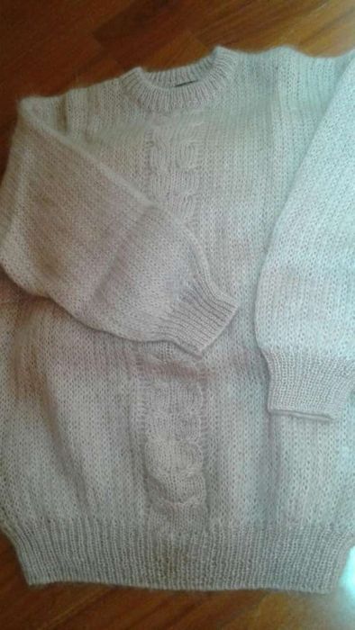 Sweter wzór z warkoczem