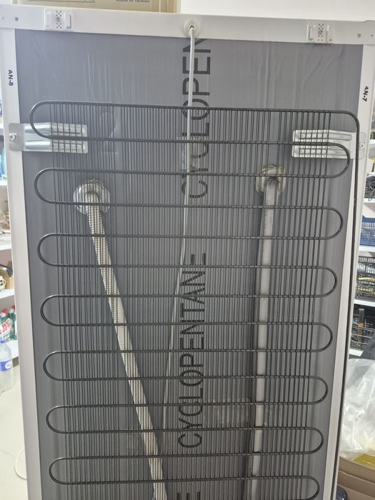 РОЗПРОДАЖ  Морозилка 160 см Snaige ід.стан No frost