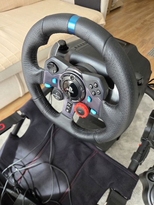 Playseat Challenge + Logitech G29 + Shifter